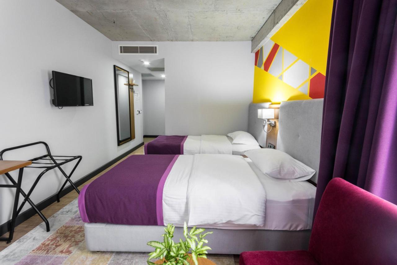 Hotel Adora Tbilisi Buitenkant foto