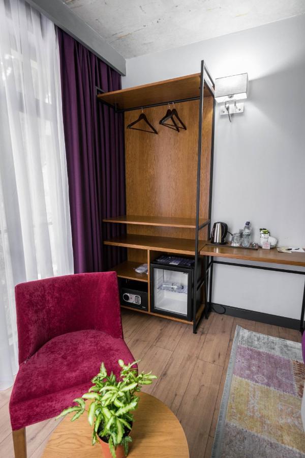Hotel Adora Tbilisi Buitenkant foto