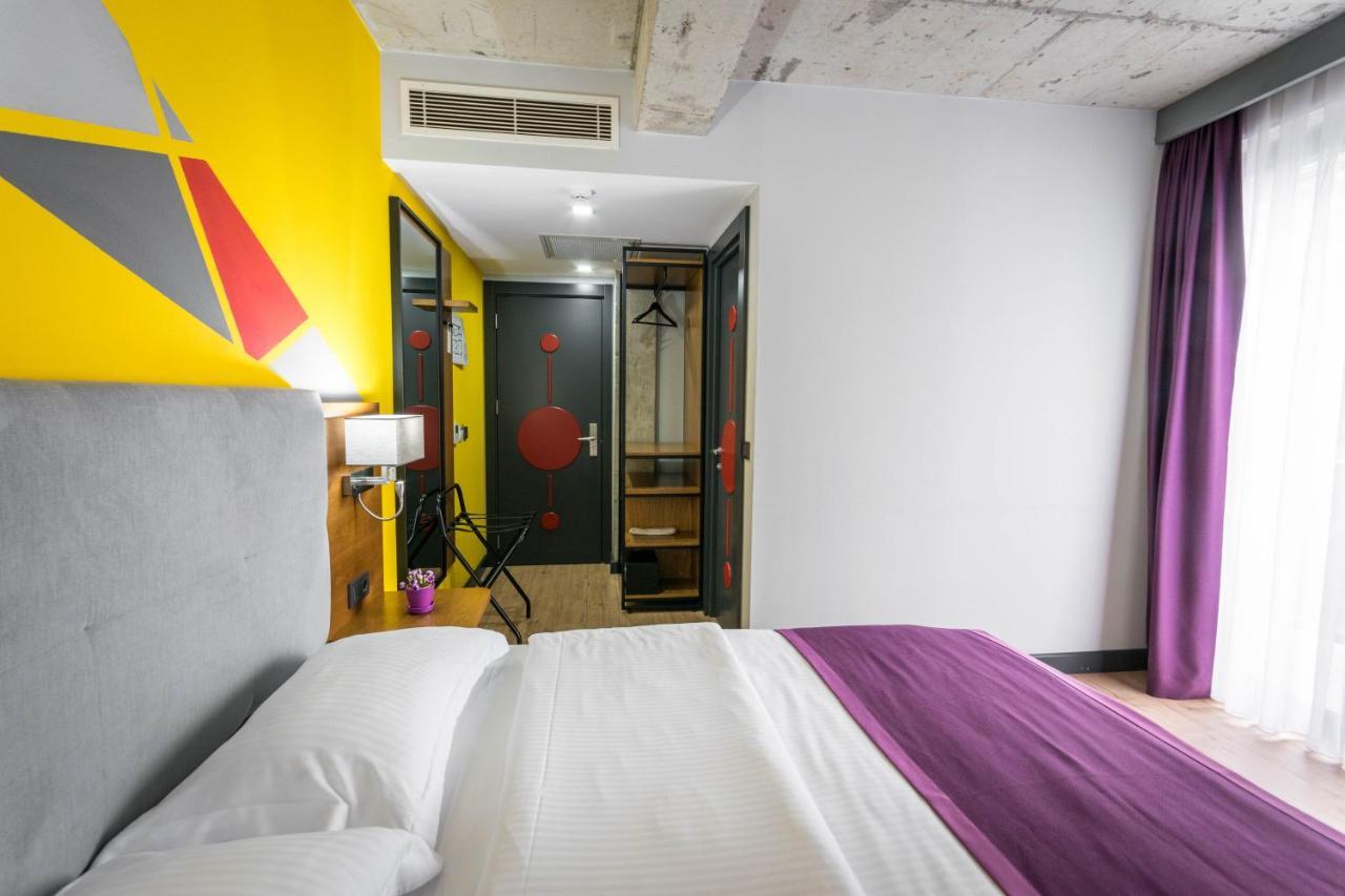 Hotel Adora Tbilisi Buitenkant foto