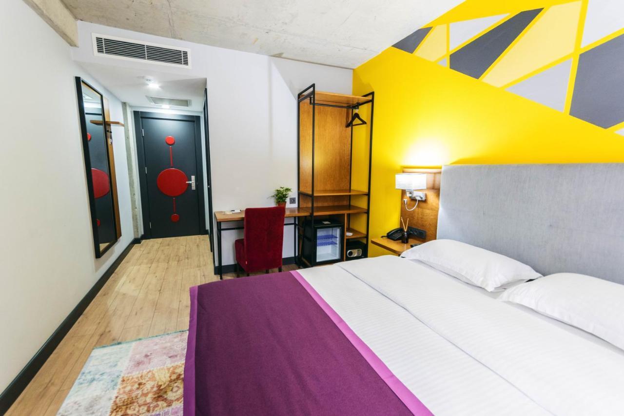 Hotel Adora Tbilisi Buitenkant foto