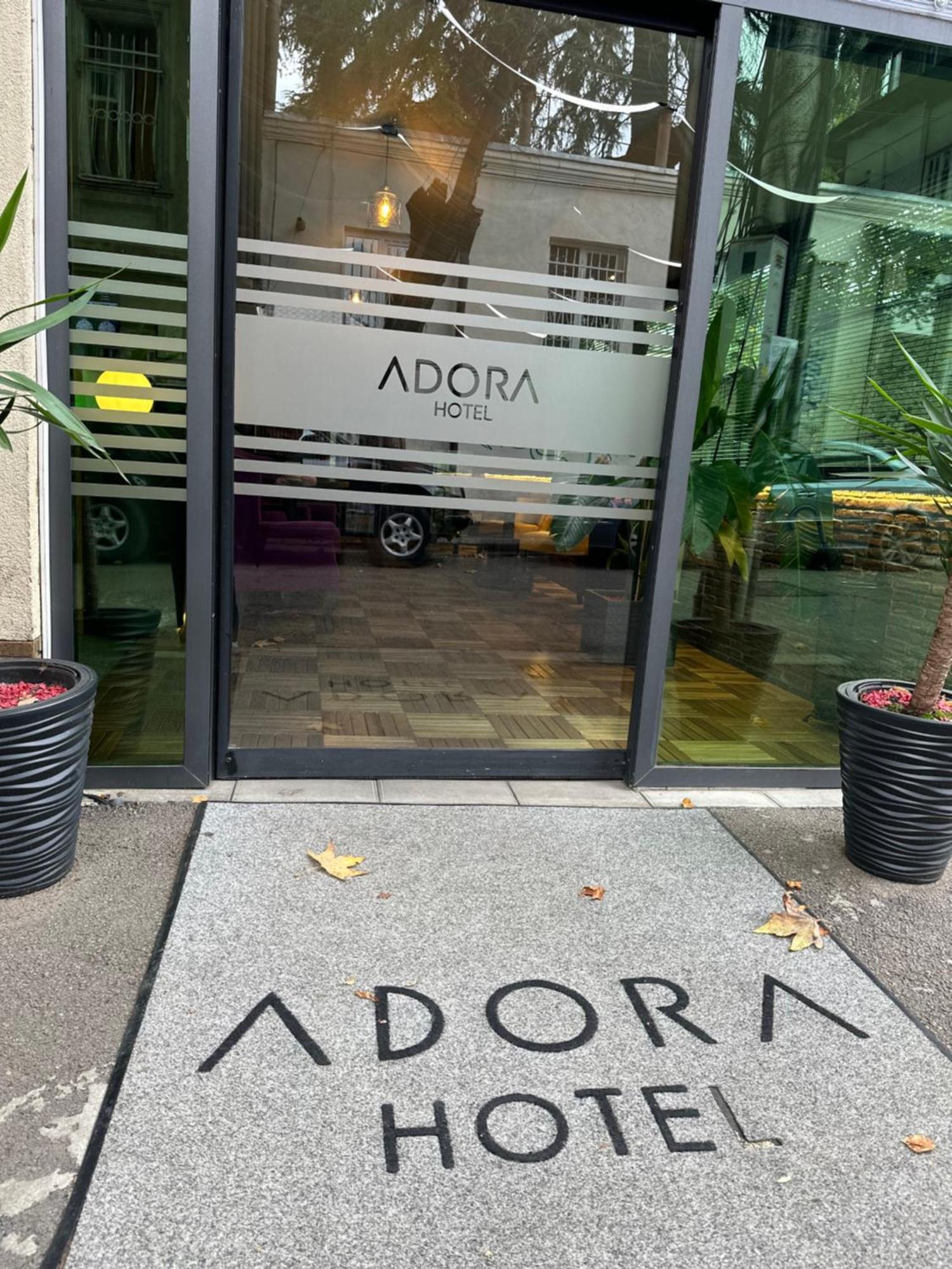 Hotel Adora Tbilisi Buitenkant foto